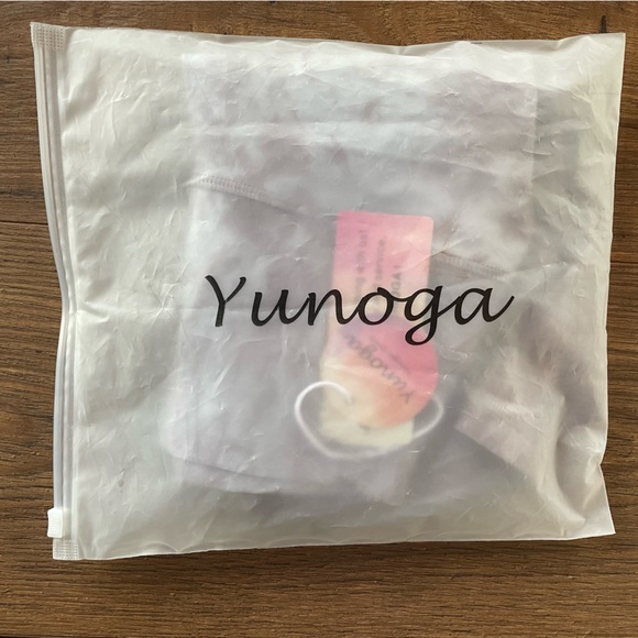 NWT YUNOGA Women's High Waisted Athletic Biker Shorts Gray Pink Tie Dye Size XS - Picture 10 of 11